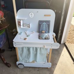 Kids Doctor Clinic Play 