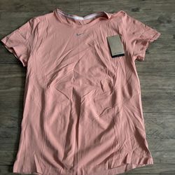 Nike Women's Coral Short-Sleeve Athletic Tee