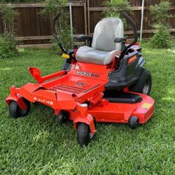 Ariens Commercial Lawnmower Zero Turn