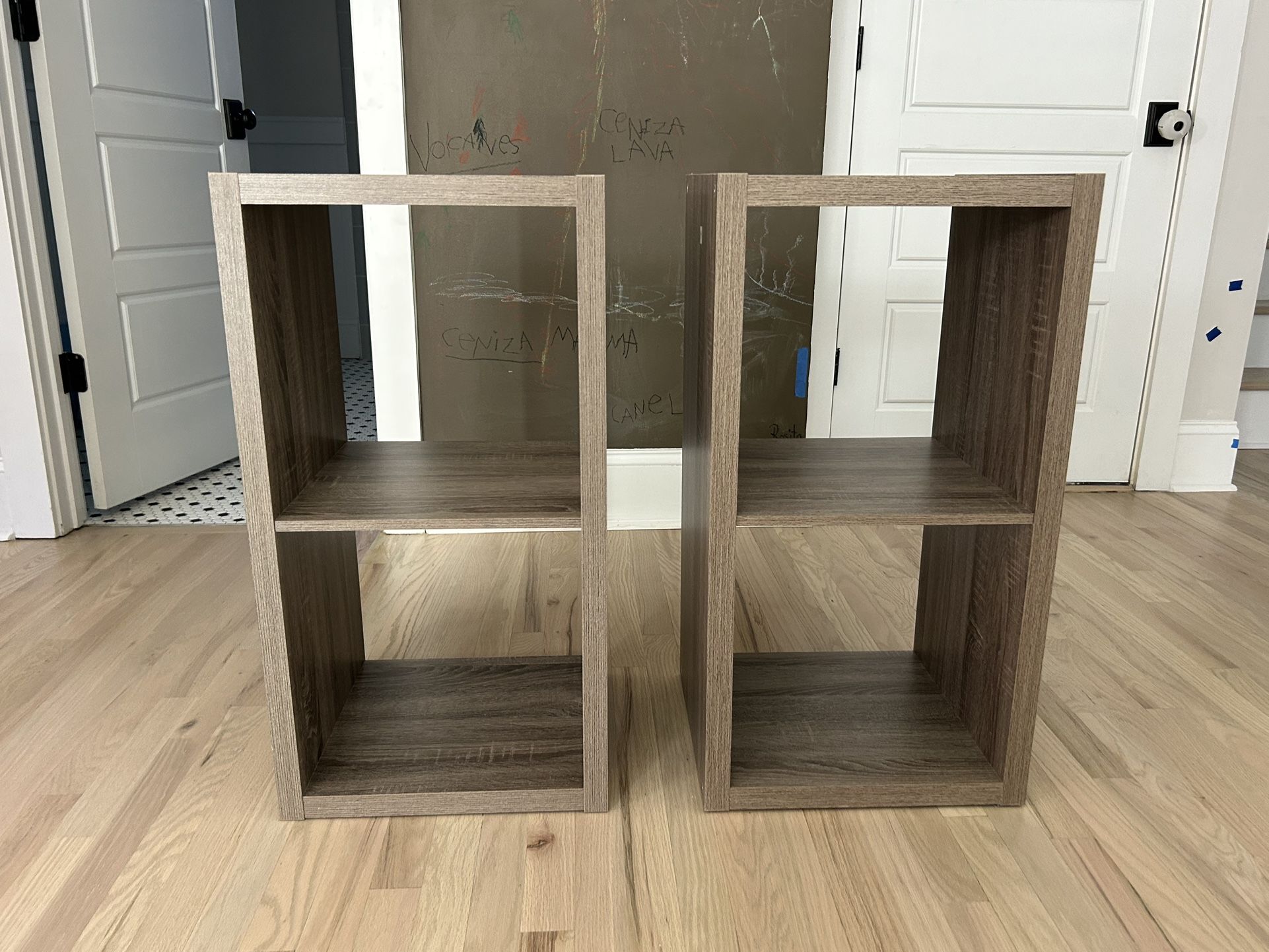 2 Cube Organizer/bookcase