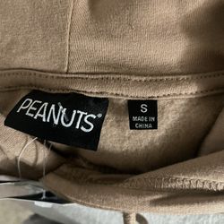 Peanut Snoopy Sweater Size Small ( BRAND NEW )