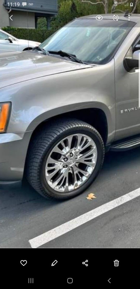 22 Inch GN Stock Wheels Chevy Silverado Tahoe Suburban Yukon Escalade Rims And Tires Like New Parts