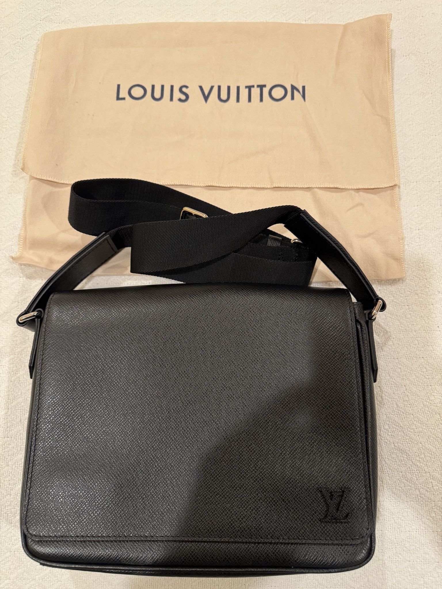 Louis Vuitton Cross Body Bag