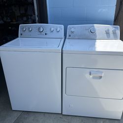 Gas Dryer And Washer Kenmore Set .