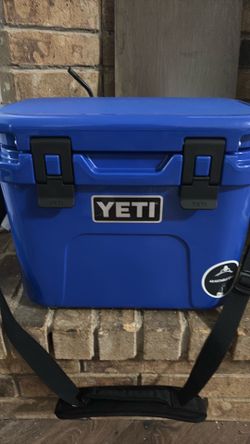 Yeti Roadie Cooler Blue