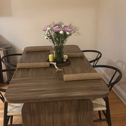 Dinning table
