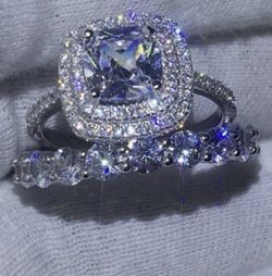 New 18 k white gold wedding ring set engagement ring