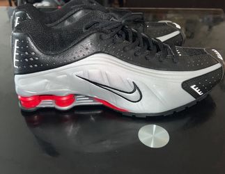 Shox R4