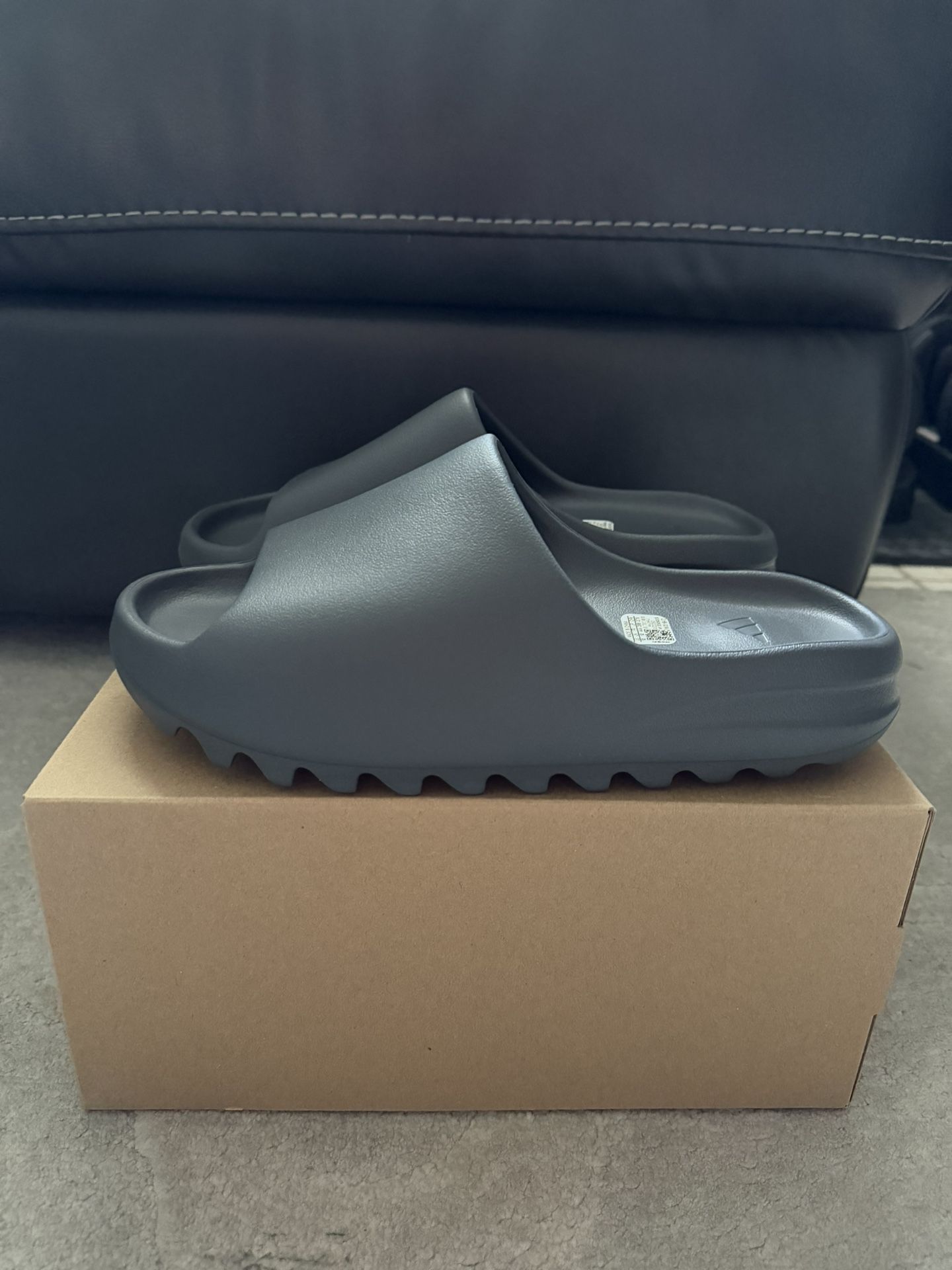 Adidas Yeezy Slide Slate Grey New