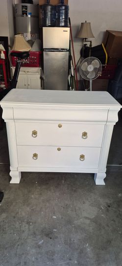 Night stand