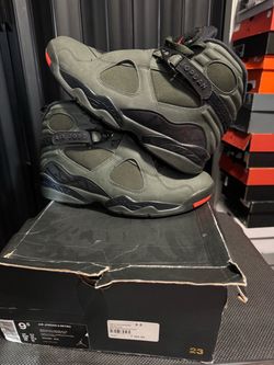Jordan 8”Take flight” Size 9.5