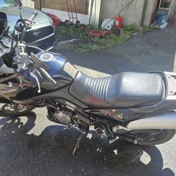 Suzuki Vstorm Dl1000 Low Miles!