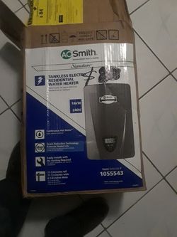 A.O. Smith 240-Volt 16-kW 1.6-GPM Tankless Electric Water Heater Item  #1055565Model #R2VR-160E for Sale in Las Vegas, NV - OfferUp