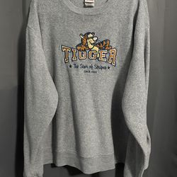 Disney crew neck XXL