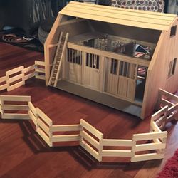 Large Wooden Toy Horse Barn