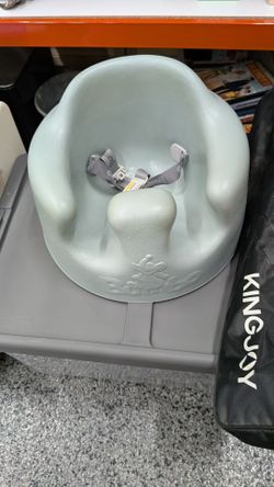 Baby Seat with safety strap. Floor seat. No tray.