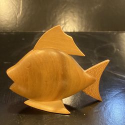 Vintage MCM Oberlander Handarbeit Wood Hand Made Carved Fish Switzerland 4” long x 3.5” high