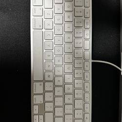 Apple Keyboard
