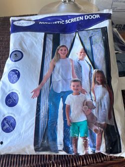Screen door Magnetic Doggy friendly