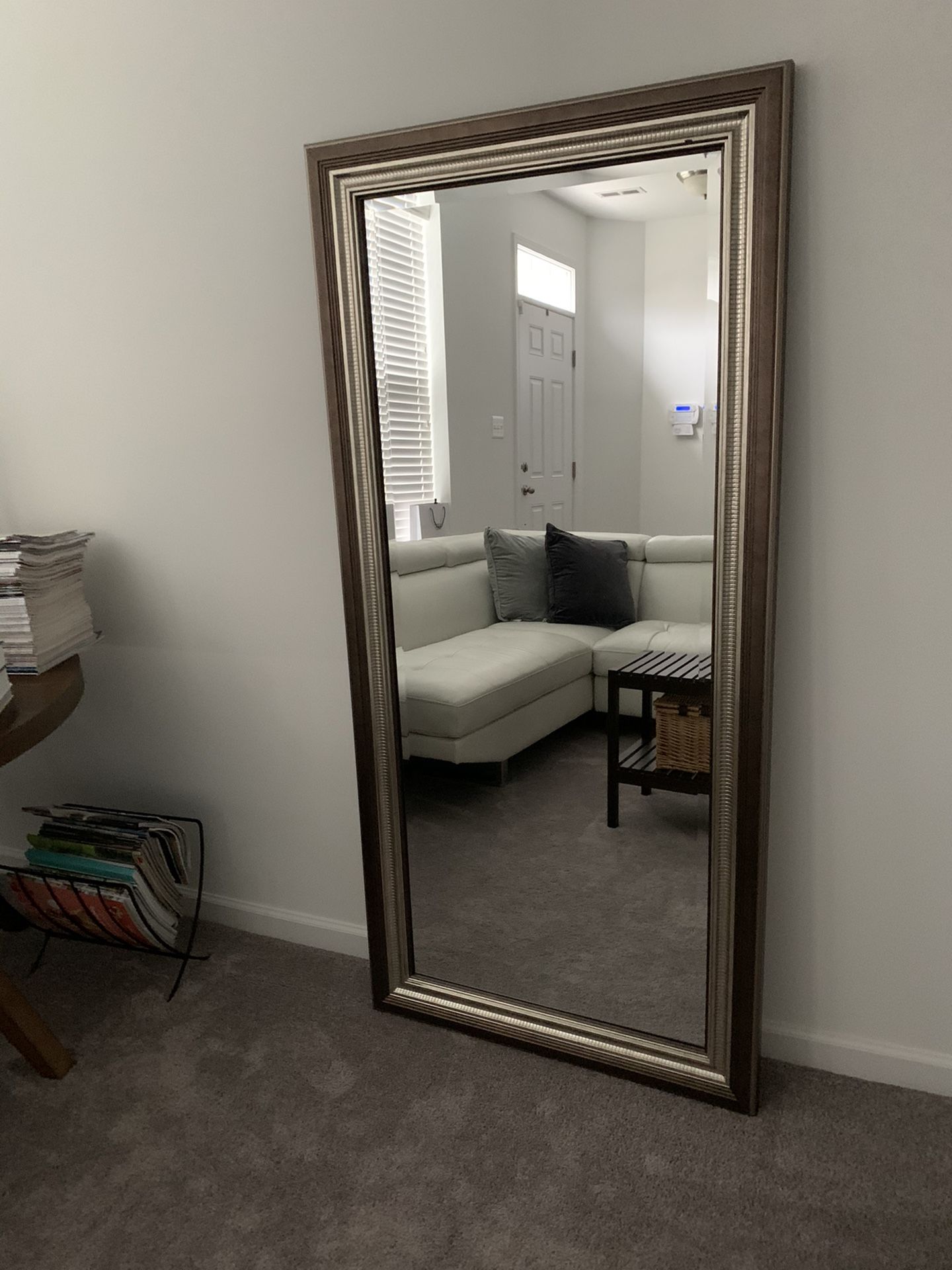 Large mirror floor/wall