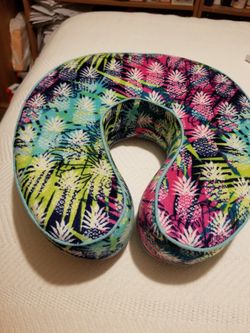 Beautiful and colorful neck pillow.
