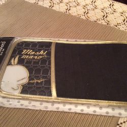Mashi Maro Car Auto Sunshade Cover Sun Visor, Holds 10 CDs.  New In Package.  Colors Black/Gold