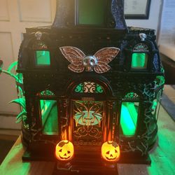 Bath And Body Works Halloween Mansion 