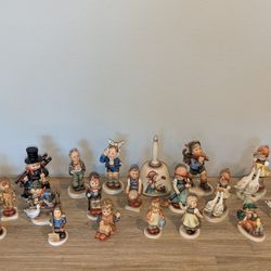 20 Lowest Price  Hummels Goebbels Figuring. 1967 +1980. The Year & Item # On The Bottom. Excellent Condition