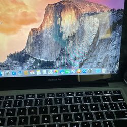 MacBook Pro (500GB)