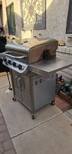 **Char-Broil Performance 4-Burner Stainless Steel Gas Grill**(propane tank not included)
