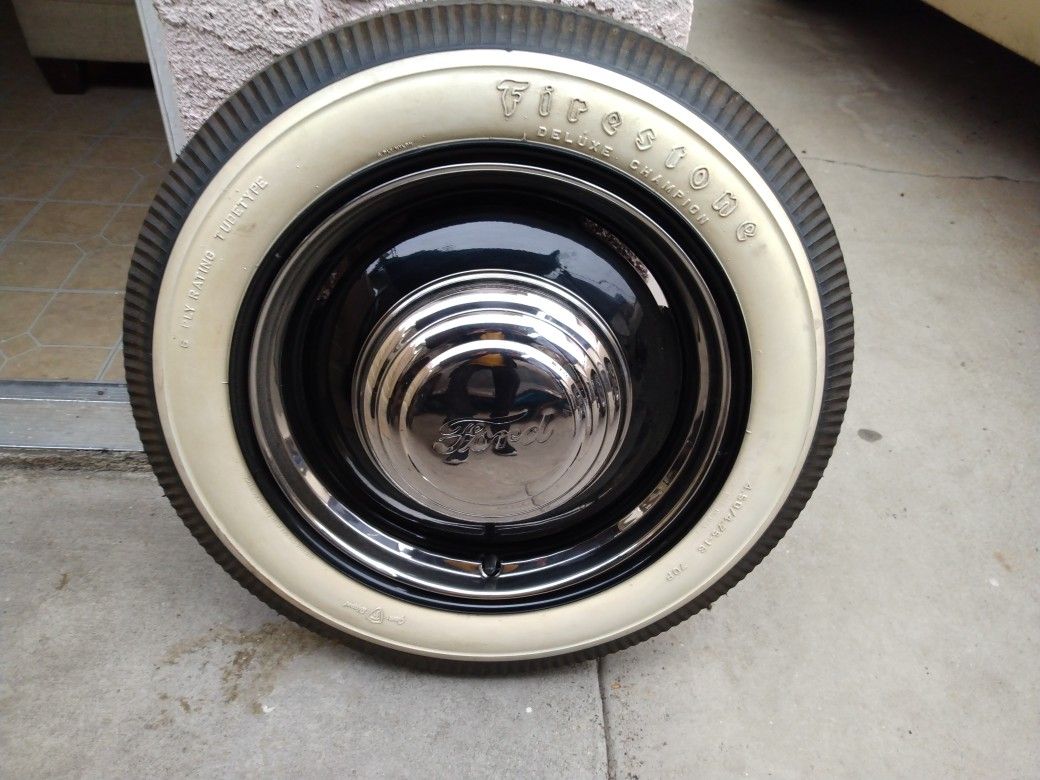 Early Ford Wells And tires Hub Caps And Beuty Rims Zises Are 4.50/4.75-16'. 70P Firestone