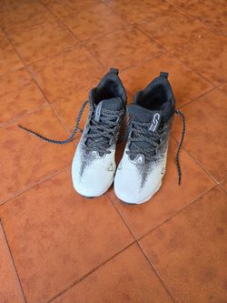 Boys football cleats white size 4.5y