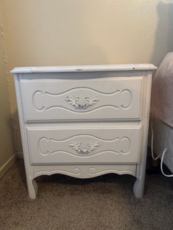 White French Provincial 2-Drawer Nightstand
