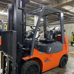 TOYOTA M7 forklift for sale 5500 lb 