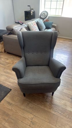 IKEA Strandmon chair