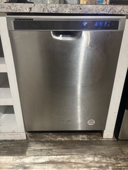 Whirlpool dishwasher