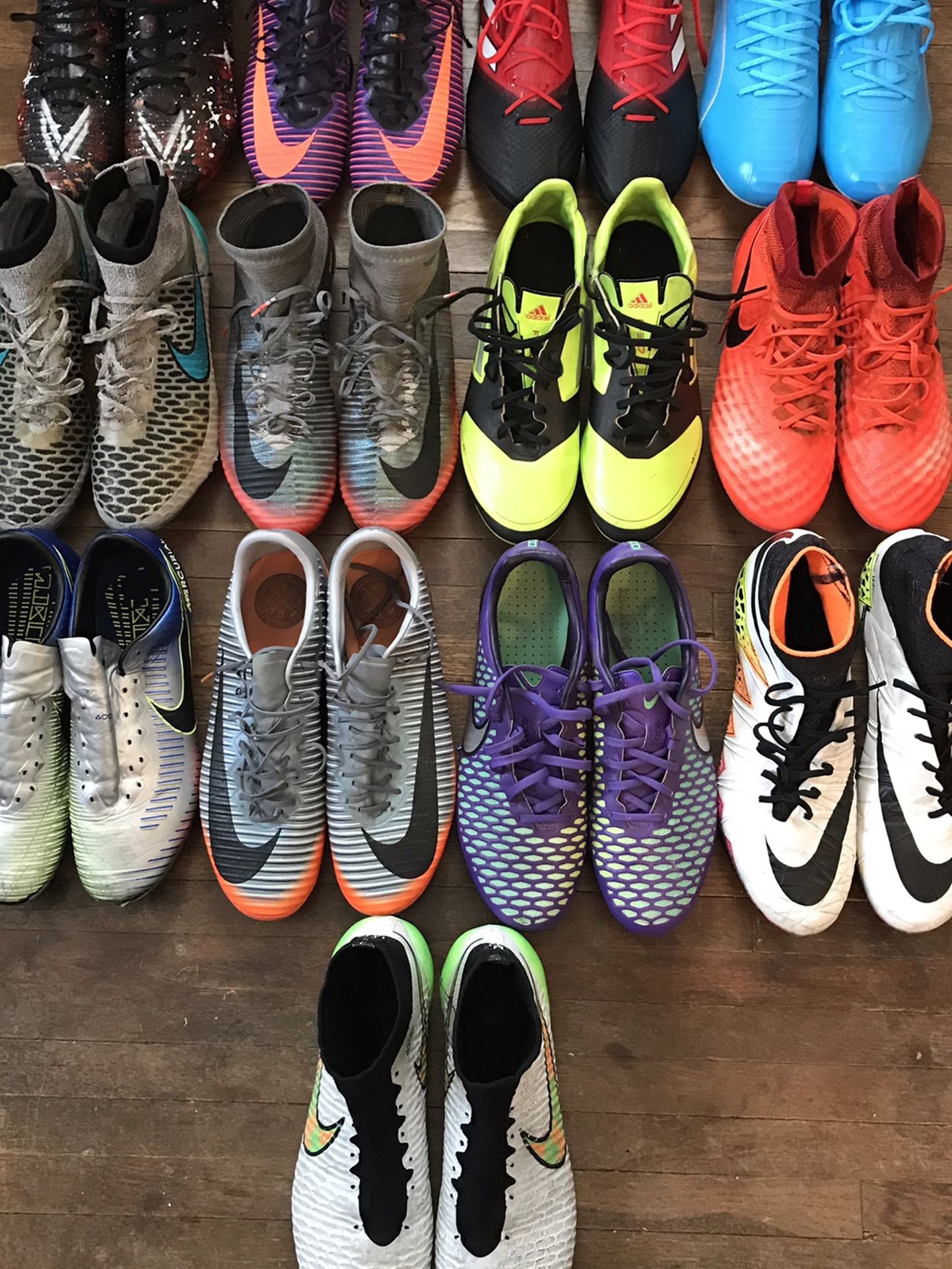Make an Offer (Sizes In description) Soccer Cleats