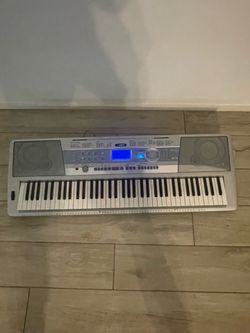 Piano 76 key dgx-200 yamaha