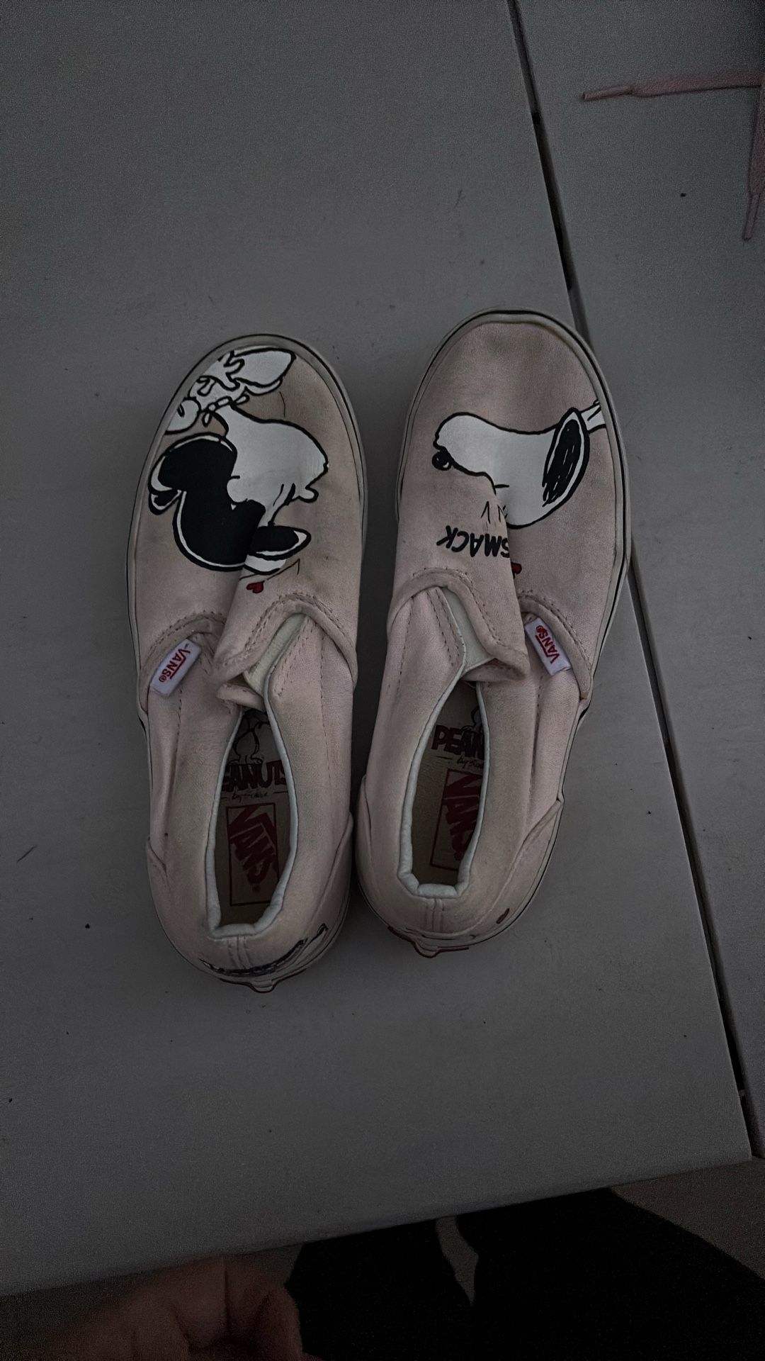VANS- Peanuts- Snoopy Charlie Valentine Pink Slip -size 3