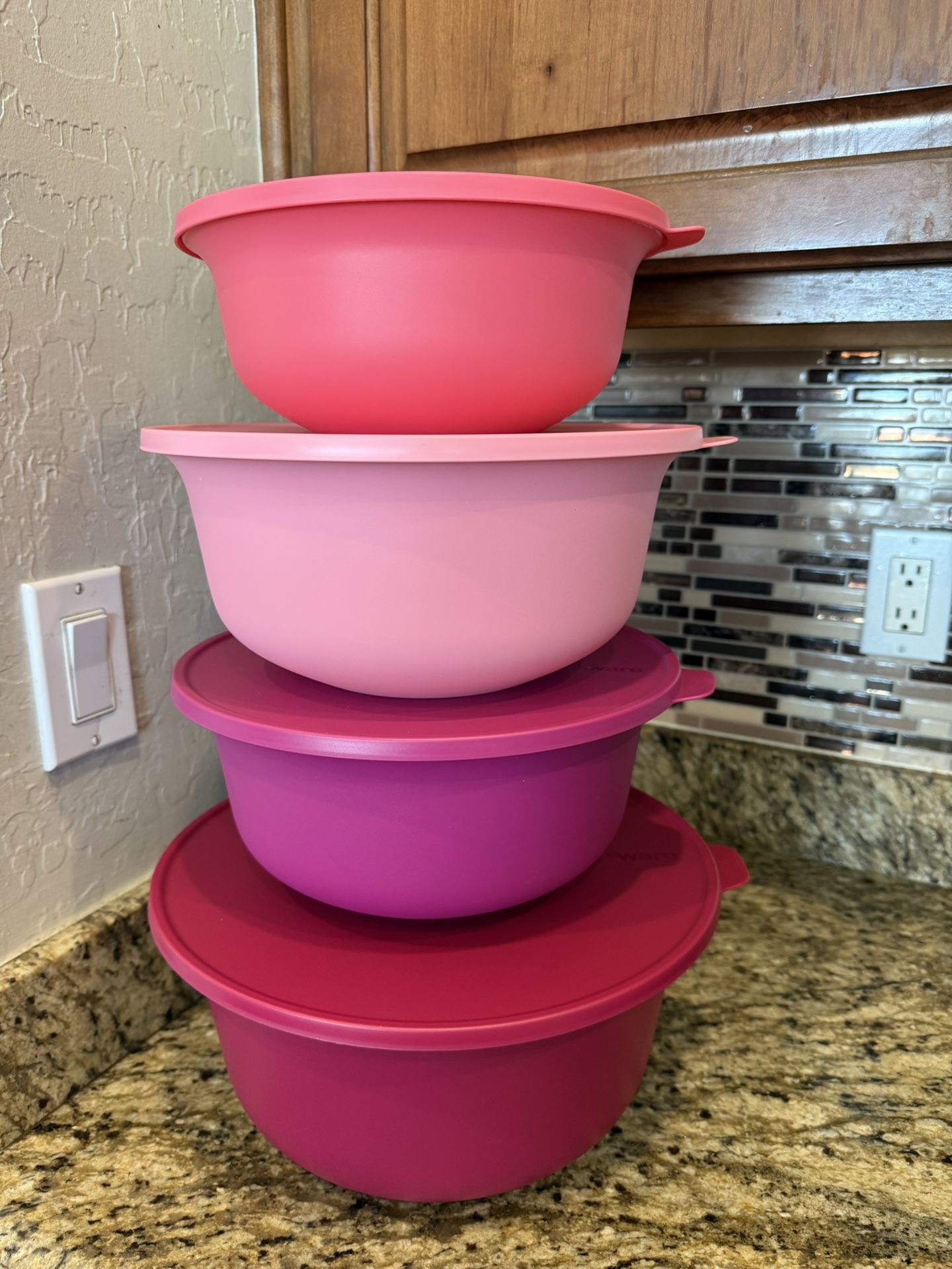 Aloha Tupperware Set
