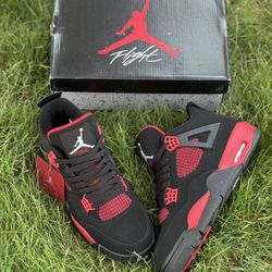 Jordan 4 Retro ‘Red Thunder’