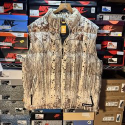 Men’s Timberland Puffer Jacket Size Extra Large Worn Once