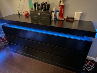 9 Drawer Dresser Black