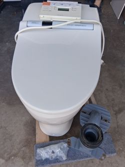 Smart Toilet/Inodoro Inteligente