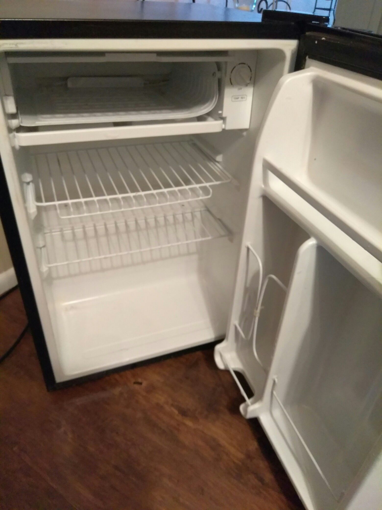 Emerson Refrigerator Cr280 Mini Fridge For Sale In Mesa Az Offerup