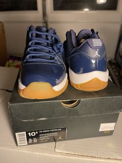 Jordan 11 Low Midnight Navy