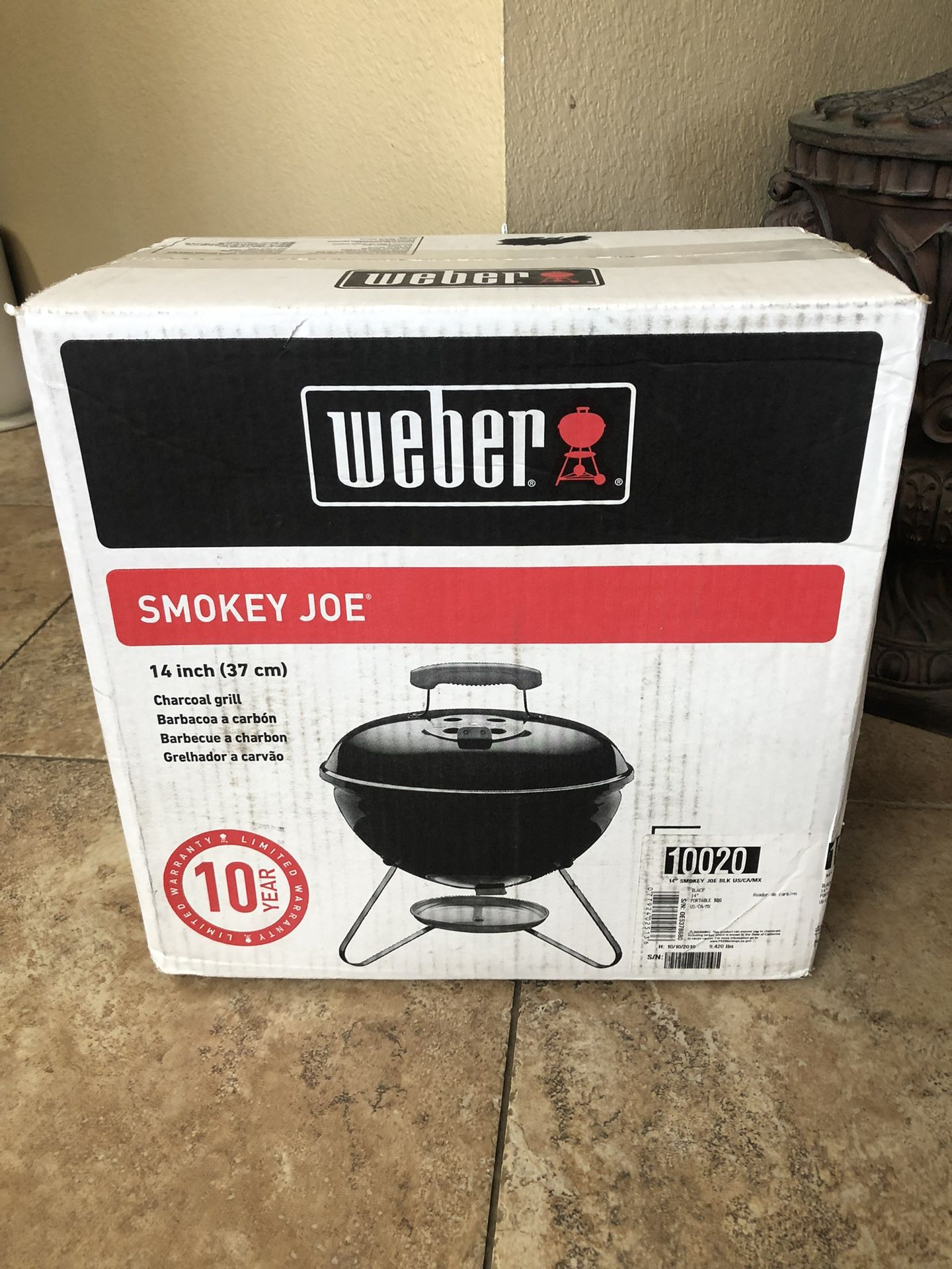 NIB Weber Smokey Joe Silver 14-in W Black Kettle Charcoal Grill