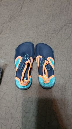 Kids water shoes