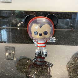 Funko Pop Town Walt Disney 50th Mickey Mouse Only (no Space Mountain & Box)