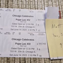 Chicago Celebrates Pope Leo XIV  (2 Tics)